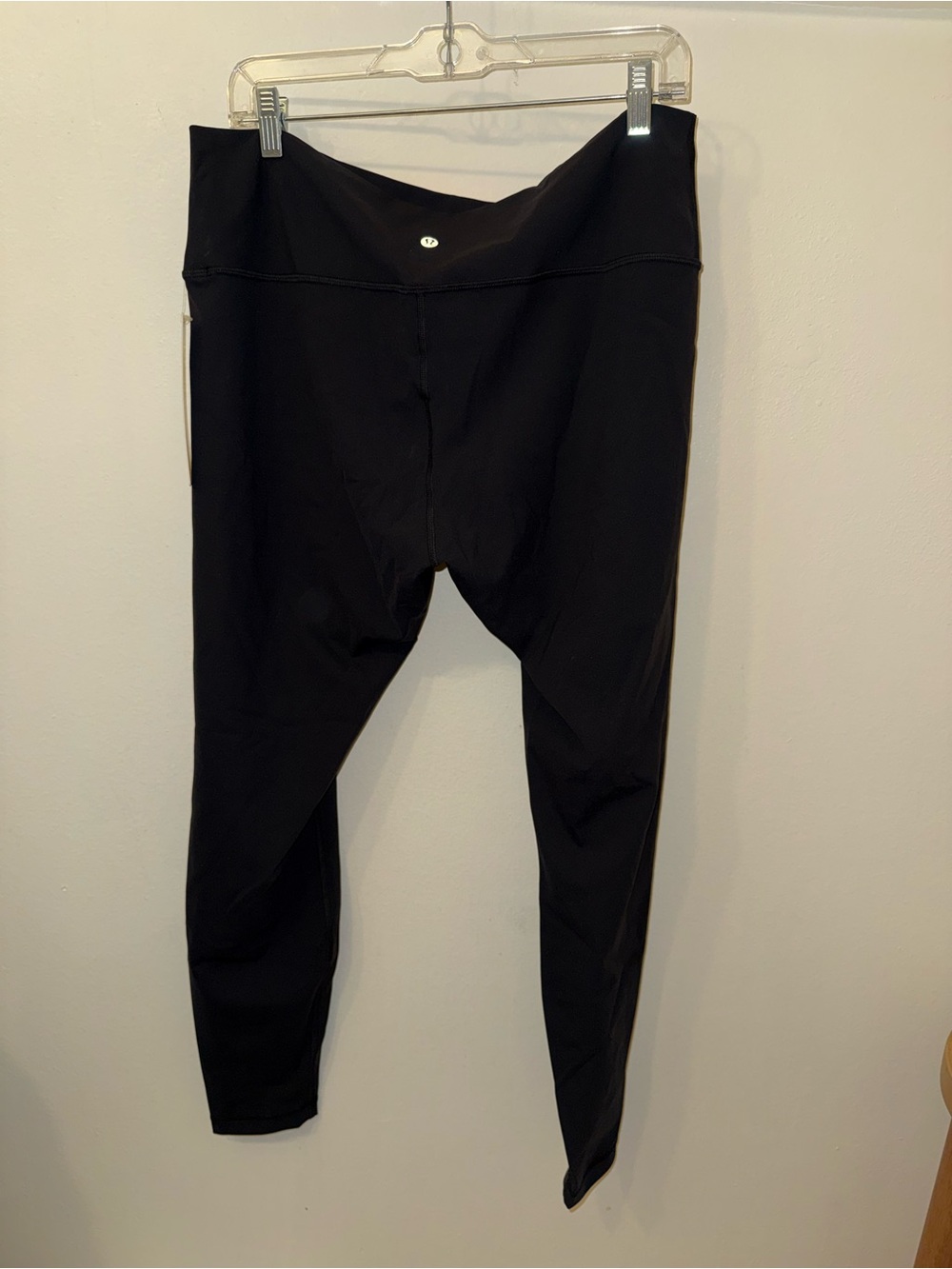 Lululemon Wunder Under Leggings - Picture 2 of 5